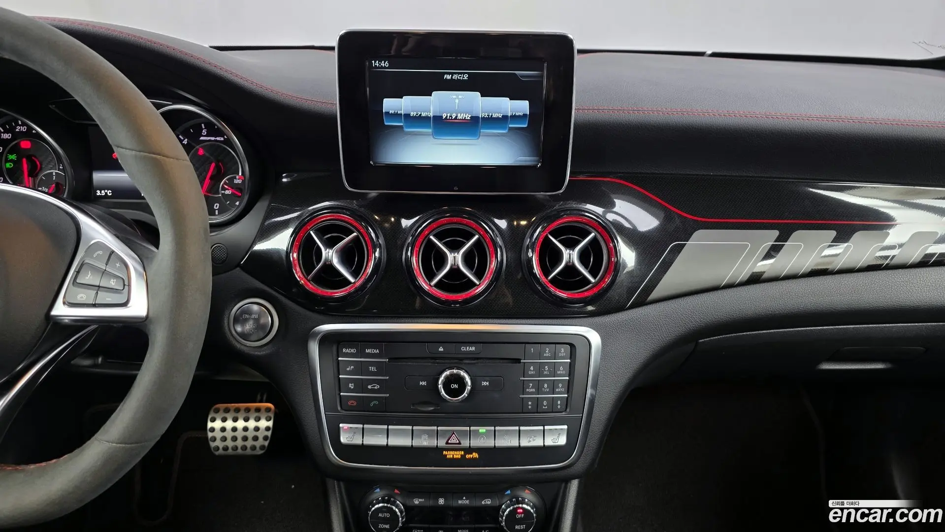 Mercedes-Benz GLA-Class GLA45 AMG 4MATIC 2017