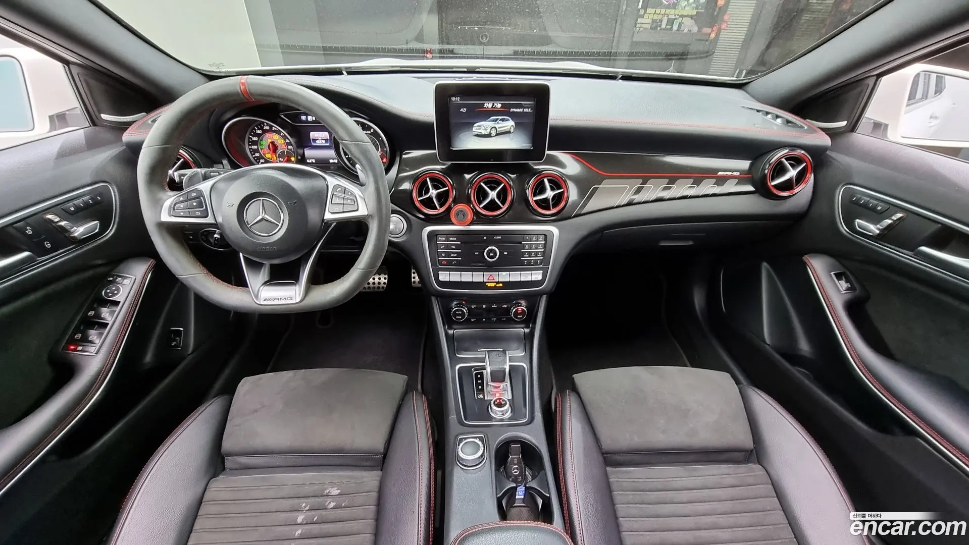 Mercedes-Benz GLA-Class GLA45 AMG 4MATIC 2017