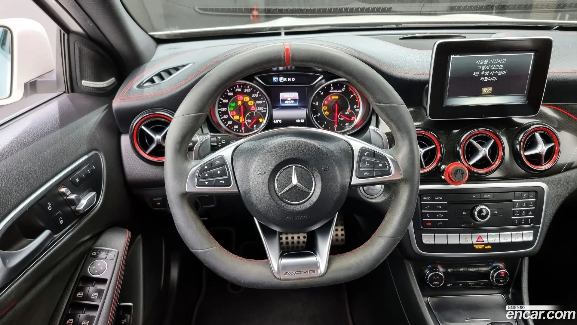 Mercedes-Benz GLA-Class GLA45 AMG 4MATIC 2017
