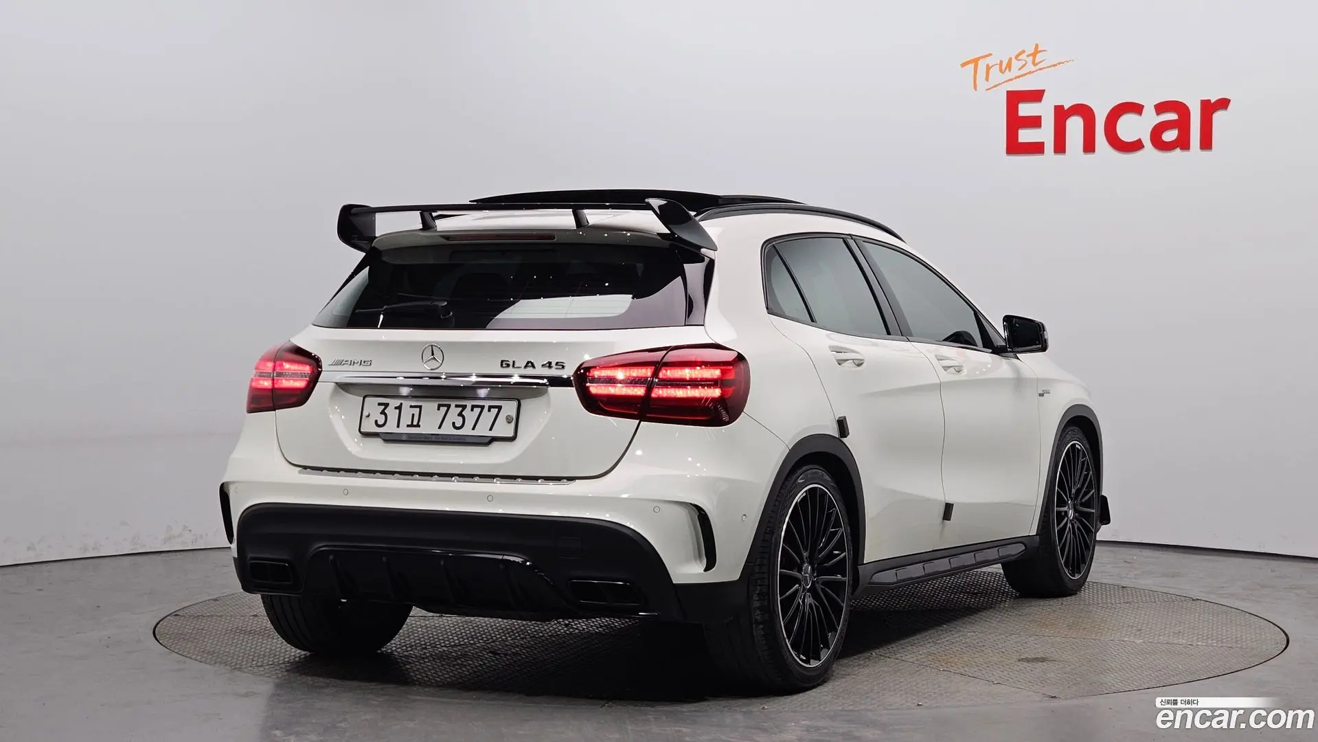 Mercedes-Benz GLA-Class GLA45 AMG 4MATIC 2017