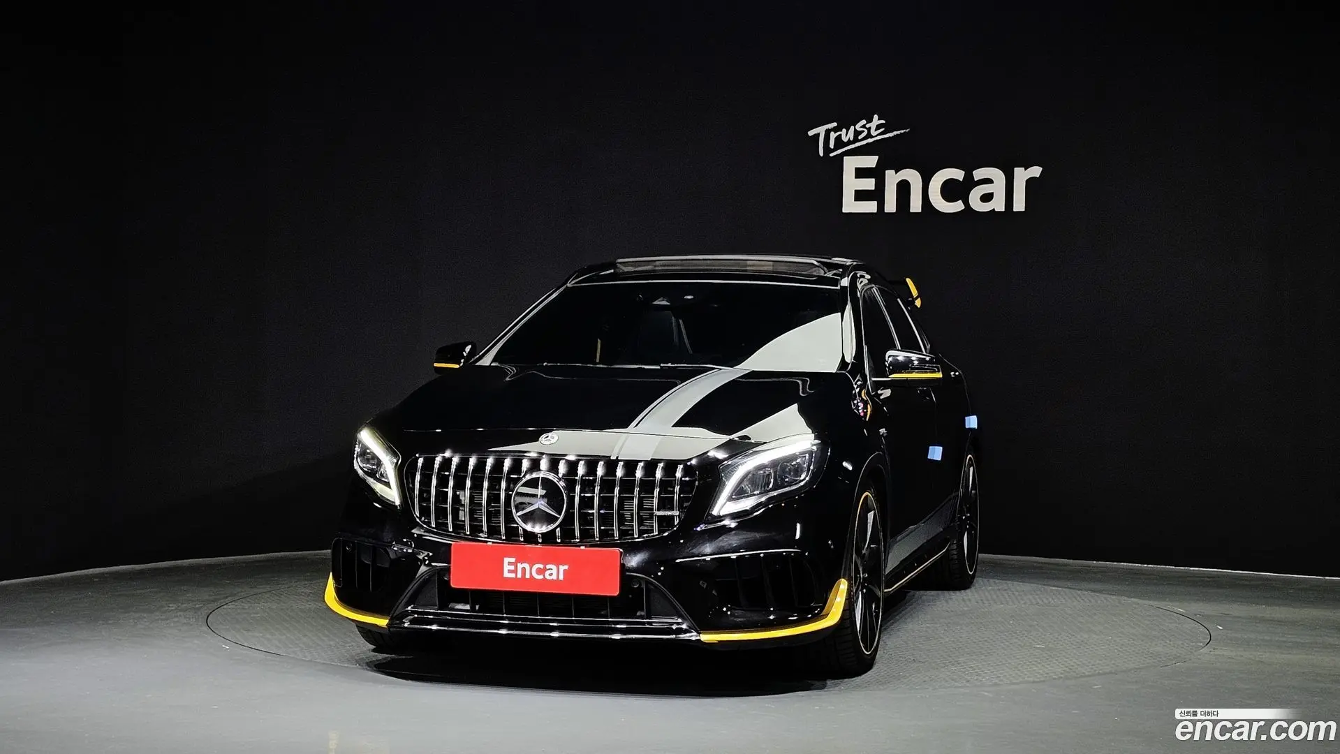 Mercedes-Benz GLA-Class GLA45 AMG 4MATIC 50th Edition 2017