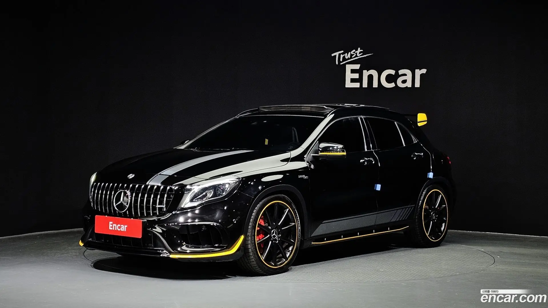 Mercedes-Benz GLA-Class GLA45 AMG 4MATIC 50th Edition 2017