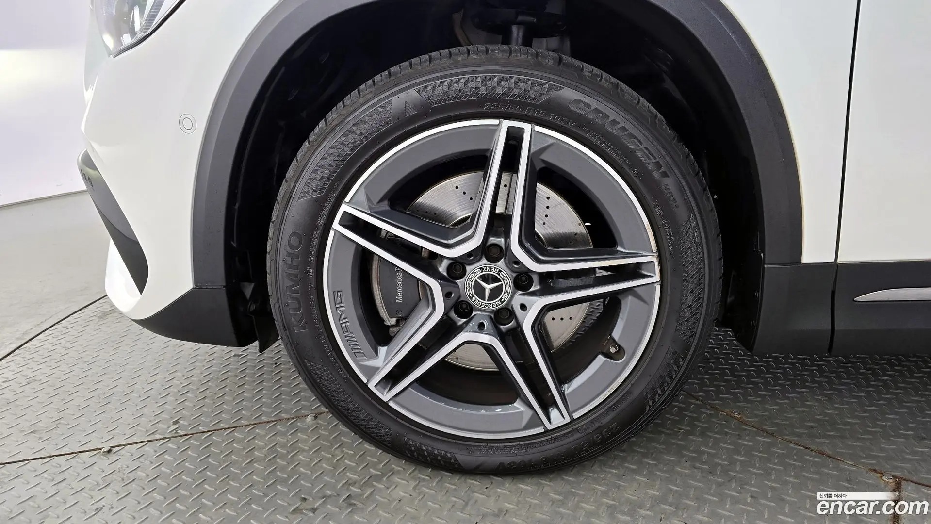Mercedes-Benz GLA-Class GLA250 4MATIC 2020