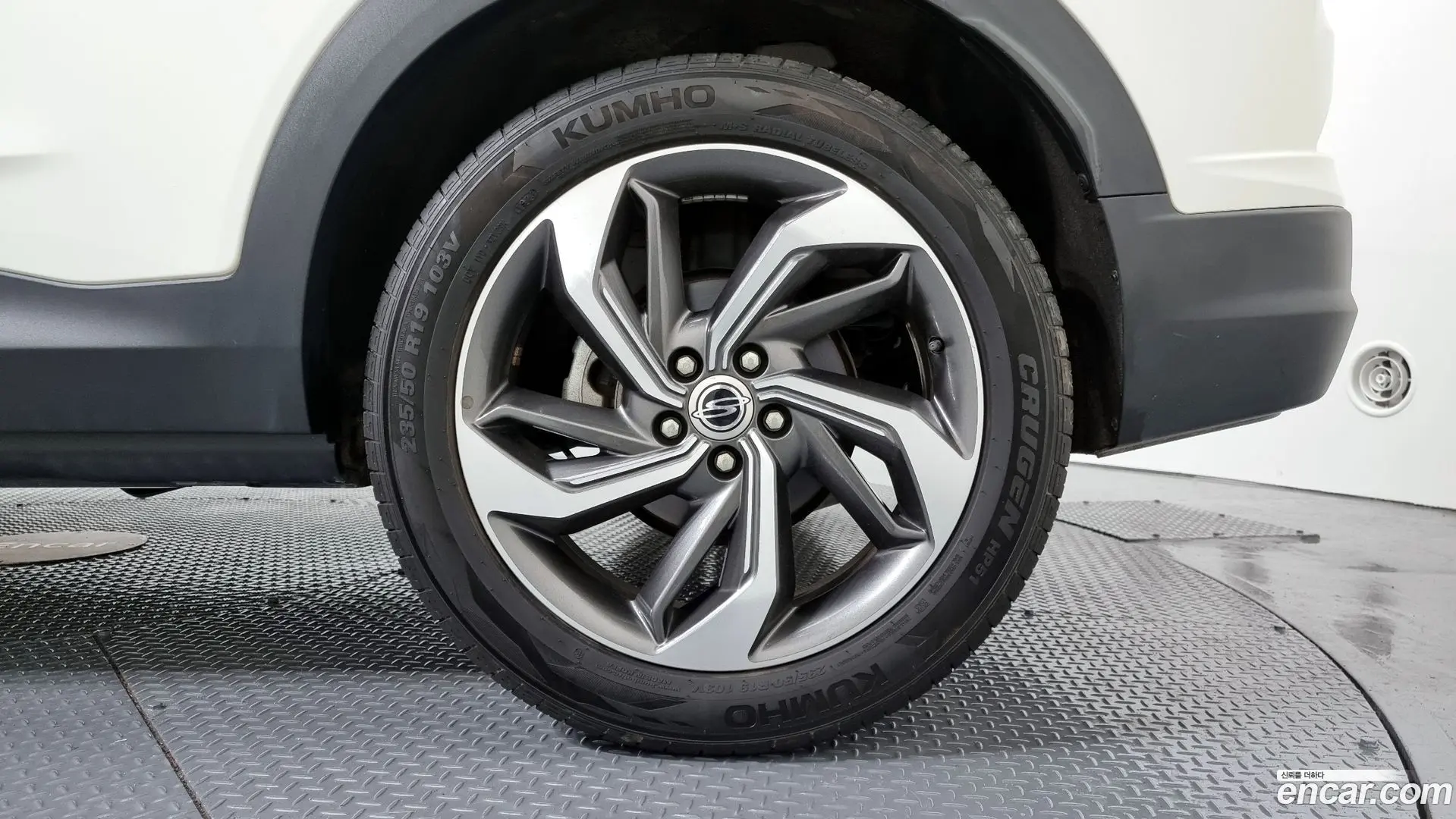KG Mobility KORANDO Gasoline 1.5 4WD C7