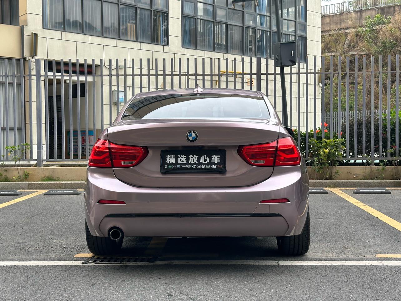 BMW 1 Series 2018 118i Design Package