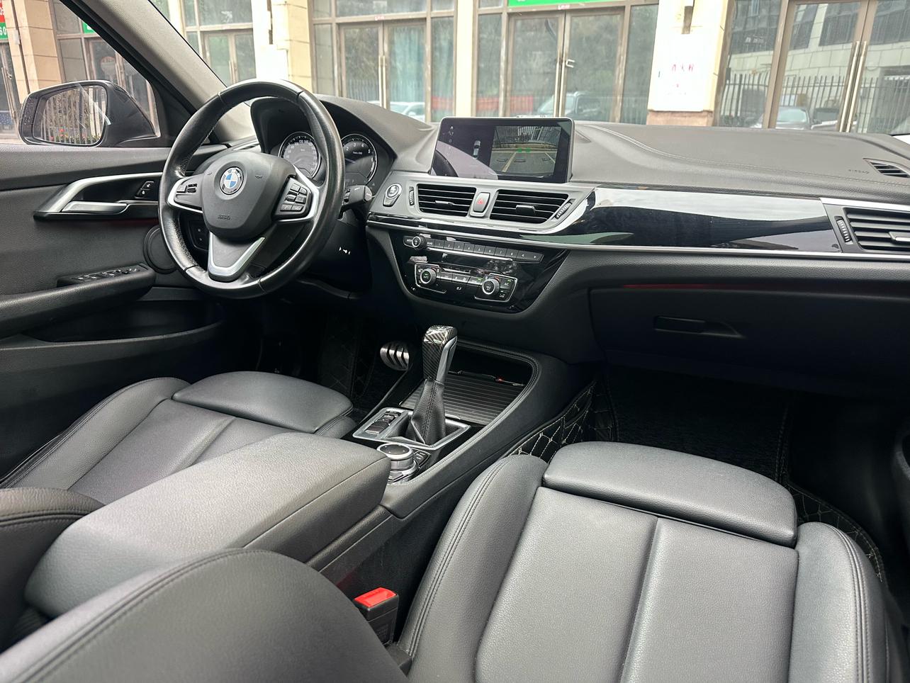 BMW 1 Series 2018 118i Design Package