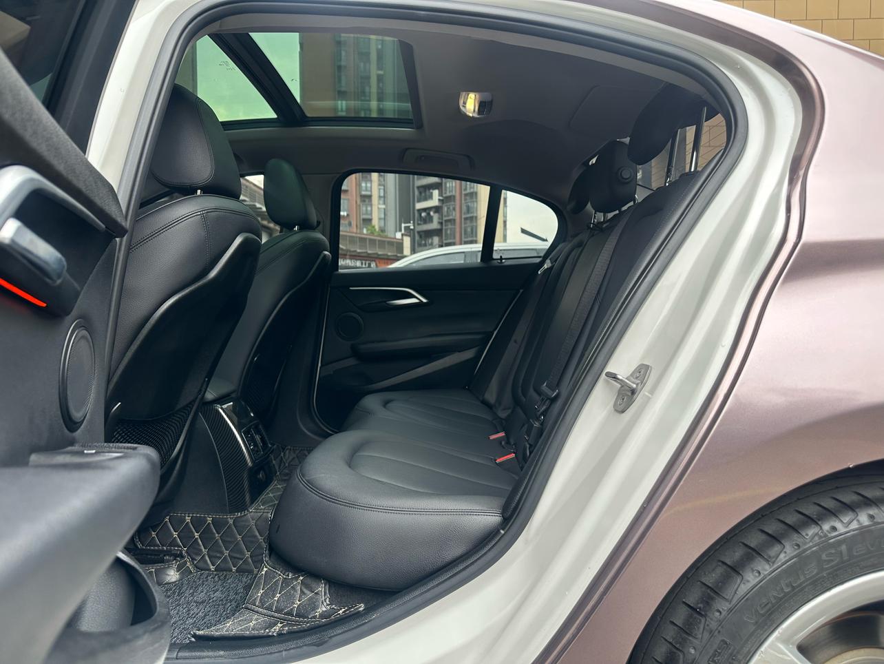 BMW 1 Series 2018 118i Design Package