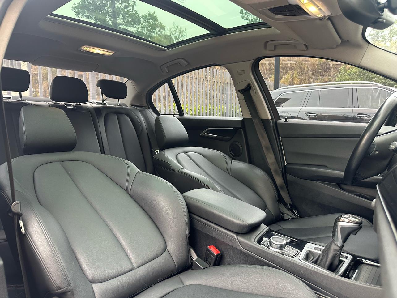 BMW 1 Series 2018 118i Design Package