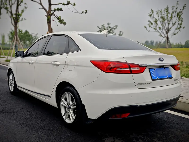 Forex 2019 facelift 1.5L automatic enjoyment type National V