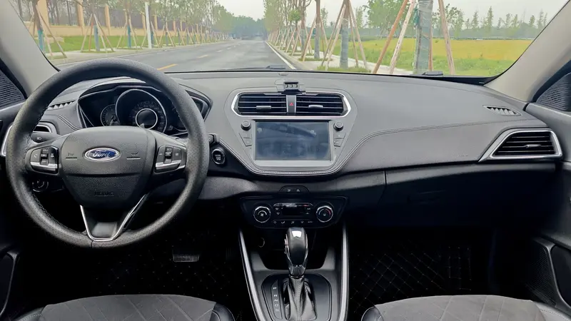 Forex 2019 facelift 1.5L automatic enjoyment type National V