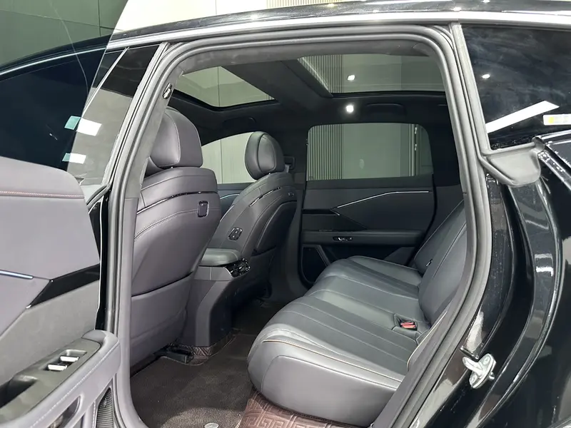 Platinum 7 2026 model 700 Max