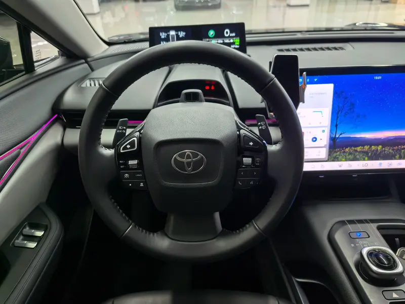 Toyota bZ5 2025 550 PRO
