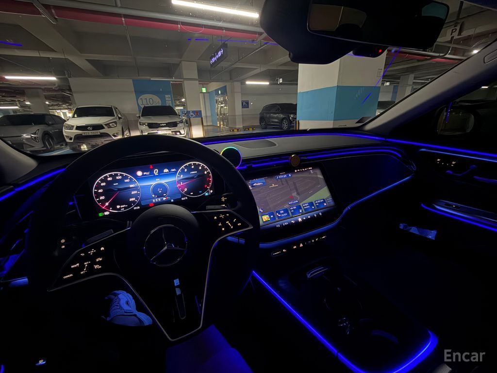 Mercedes E-Class W214 E200 Avantgarde 2025