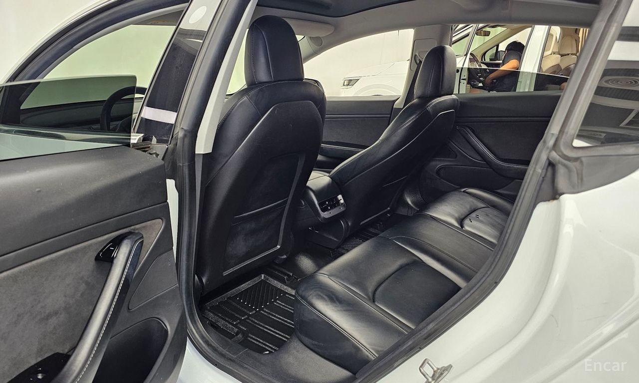 Tesla Model 3 Standard Range Plus RWD 2020