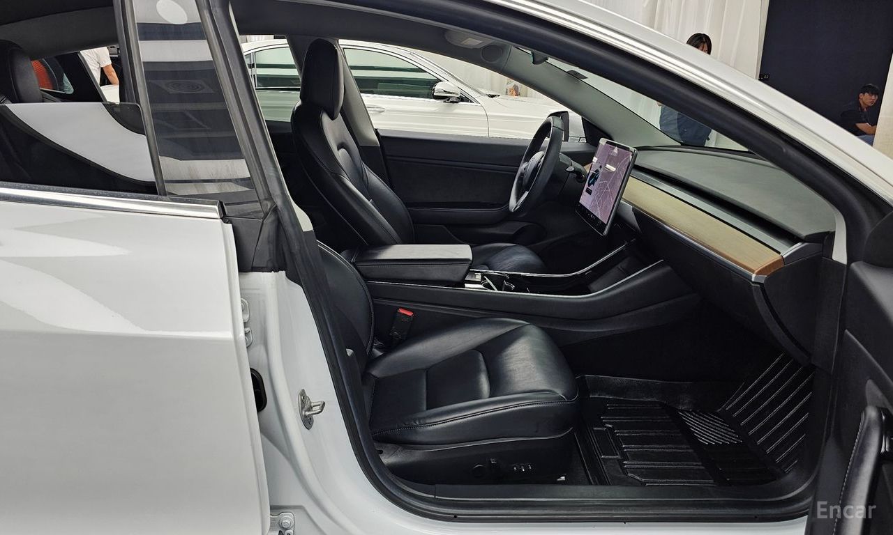 Tesla Model 3 Standard Range Plus RWD 2020