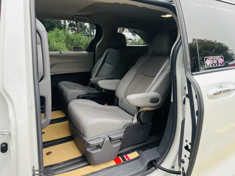 Senna 2023 Dual Engine 2.5L Deluxe Edition