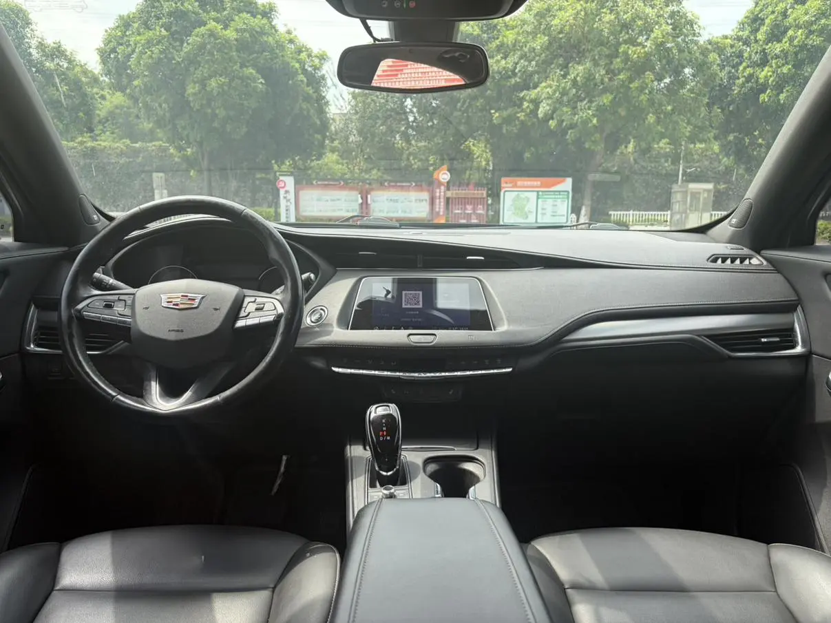 Cadillac XT4 2020 28T 2WD Leading