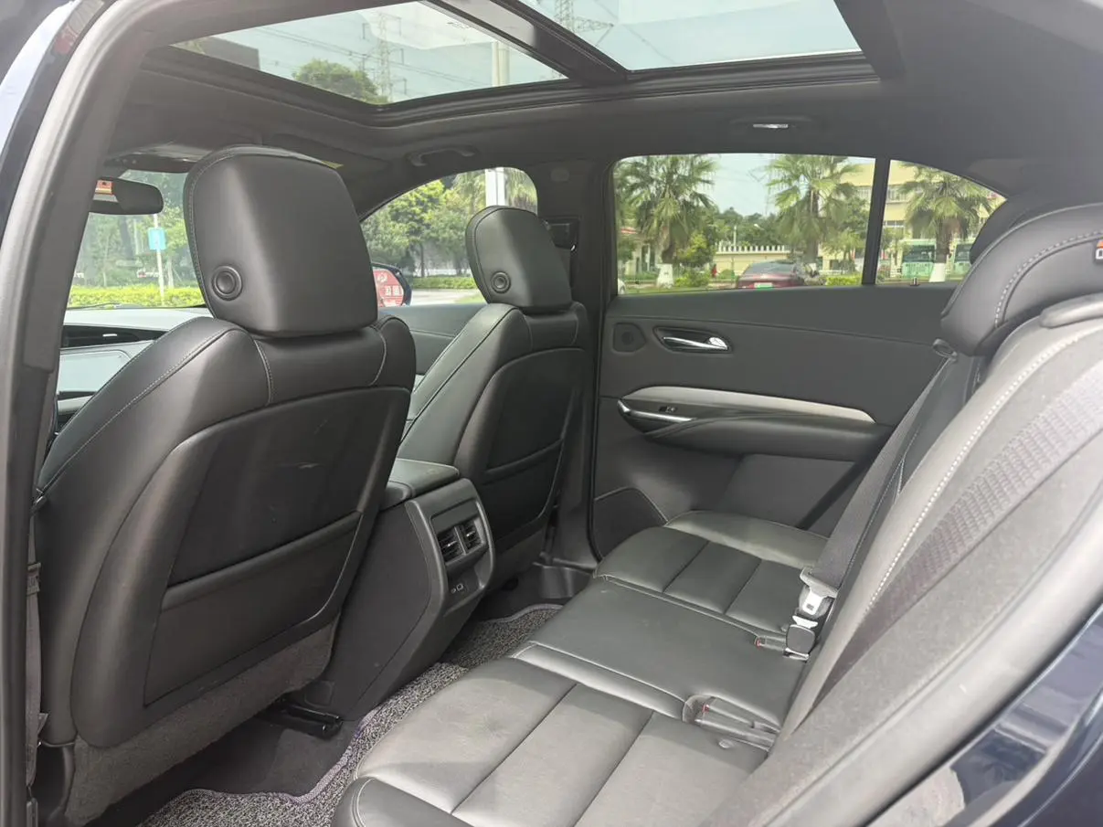 Cadillac XT4 2020 28T 2WD Leading