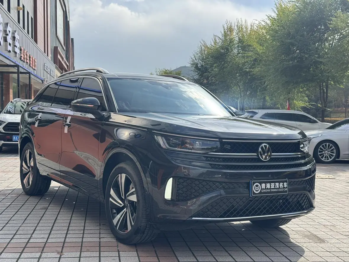 Volkswagen 2025 380TSI 4WD R-line