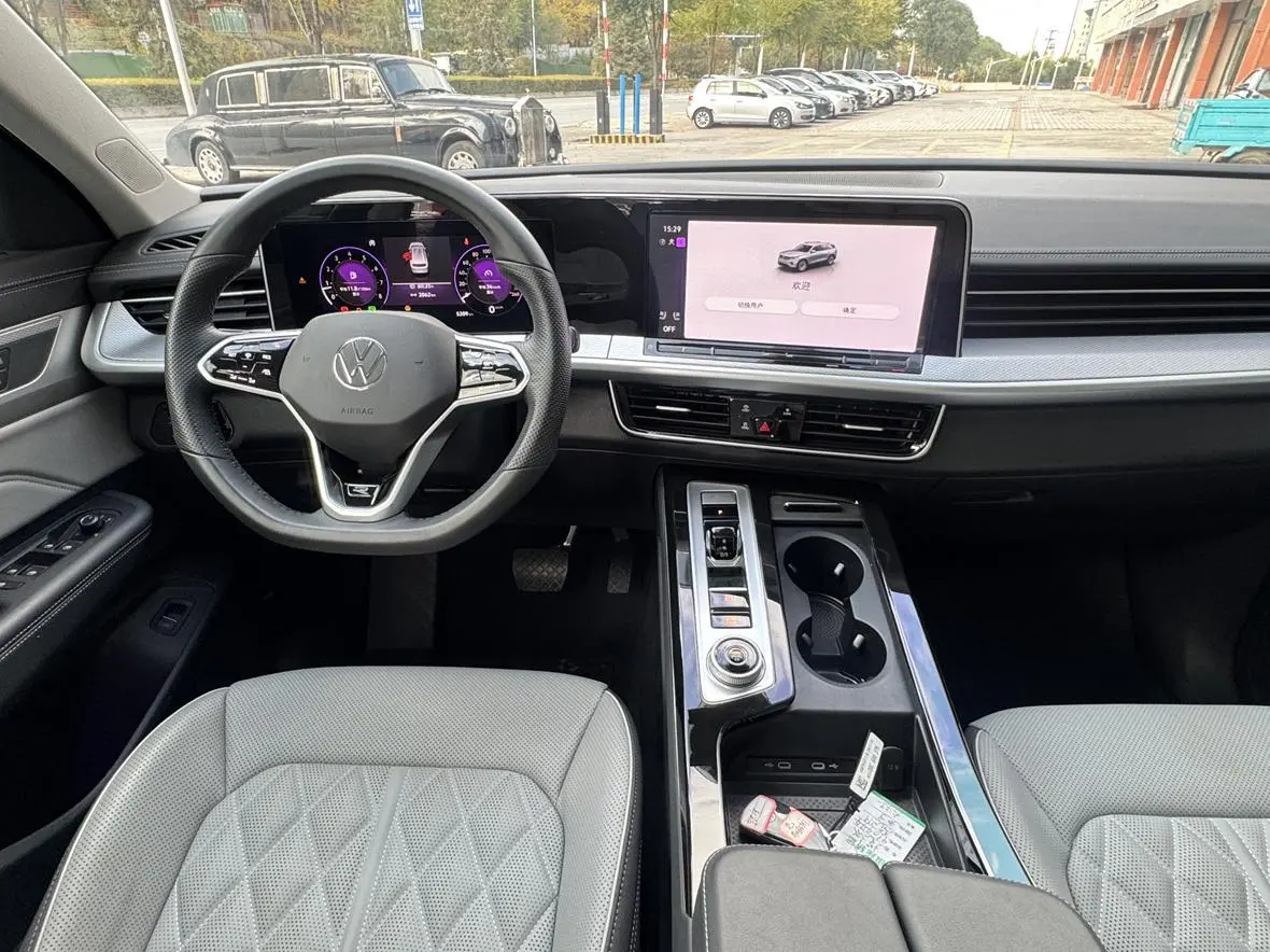 Volkswagen 2025 380TSI 4WD R-line