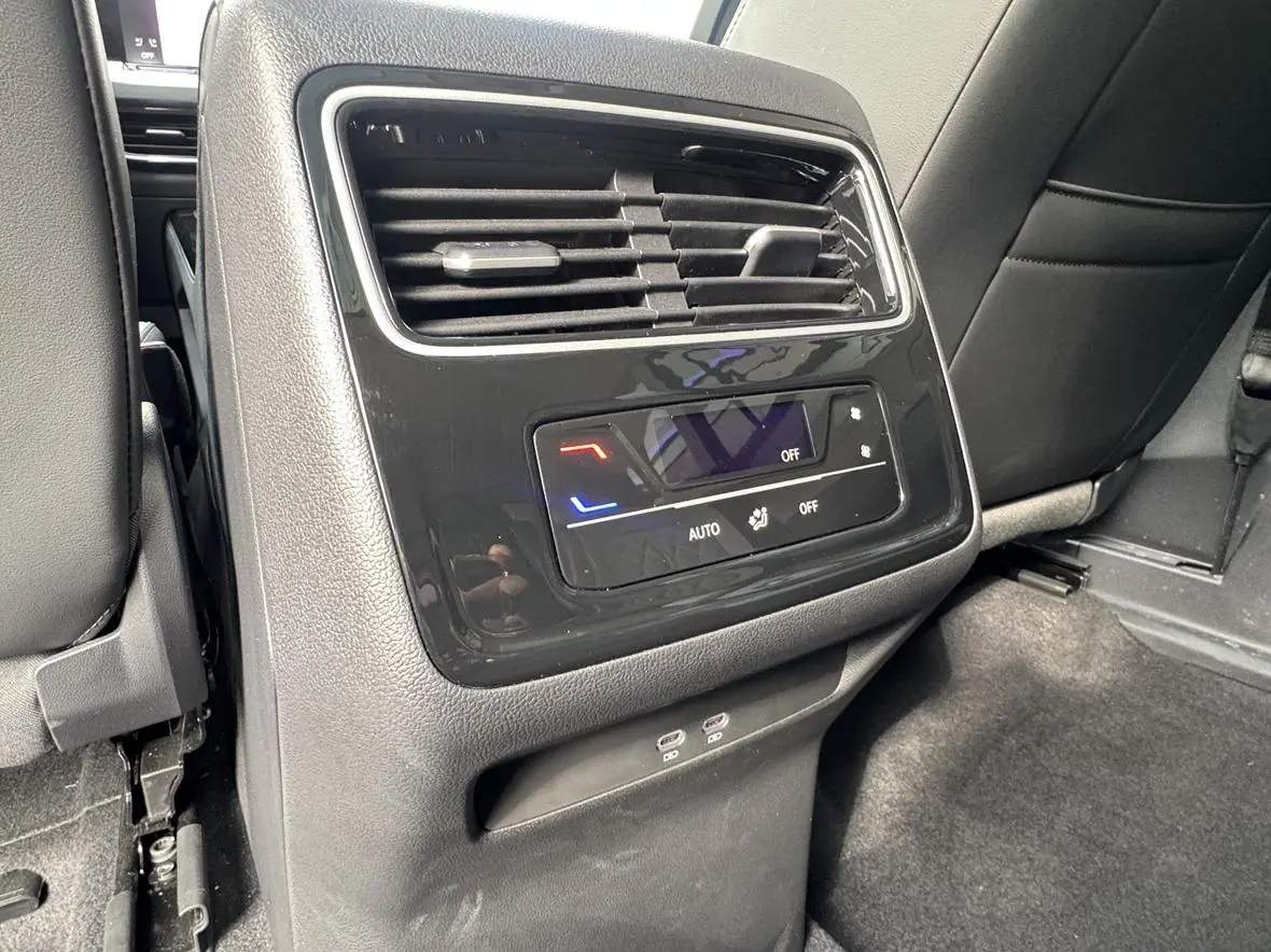 Volkswagen 2025 380TSI 4WD R-line