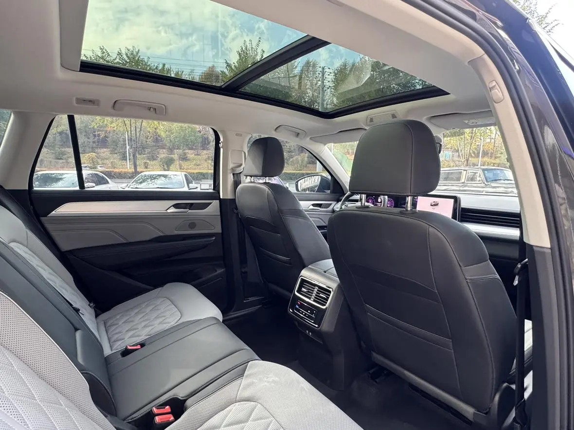 Volkswagen 2025 380TSI 4WD R-line