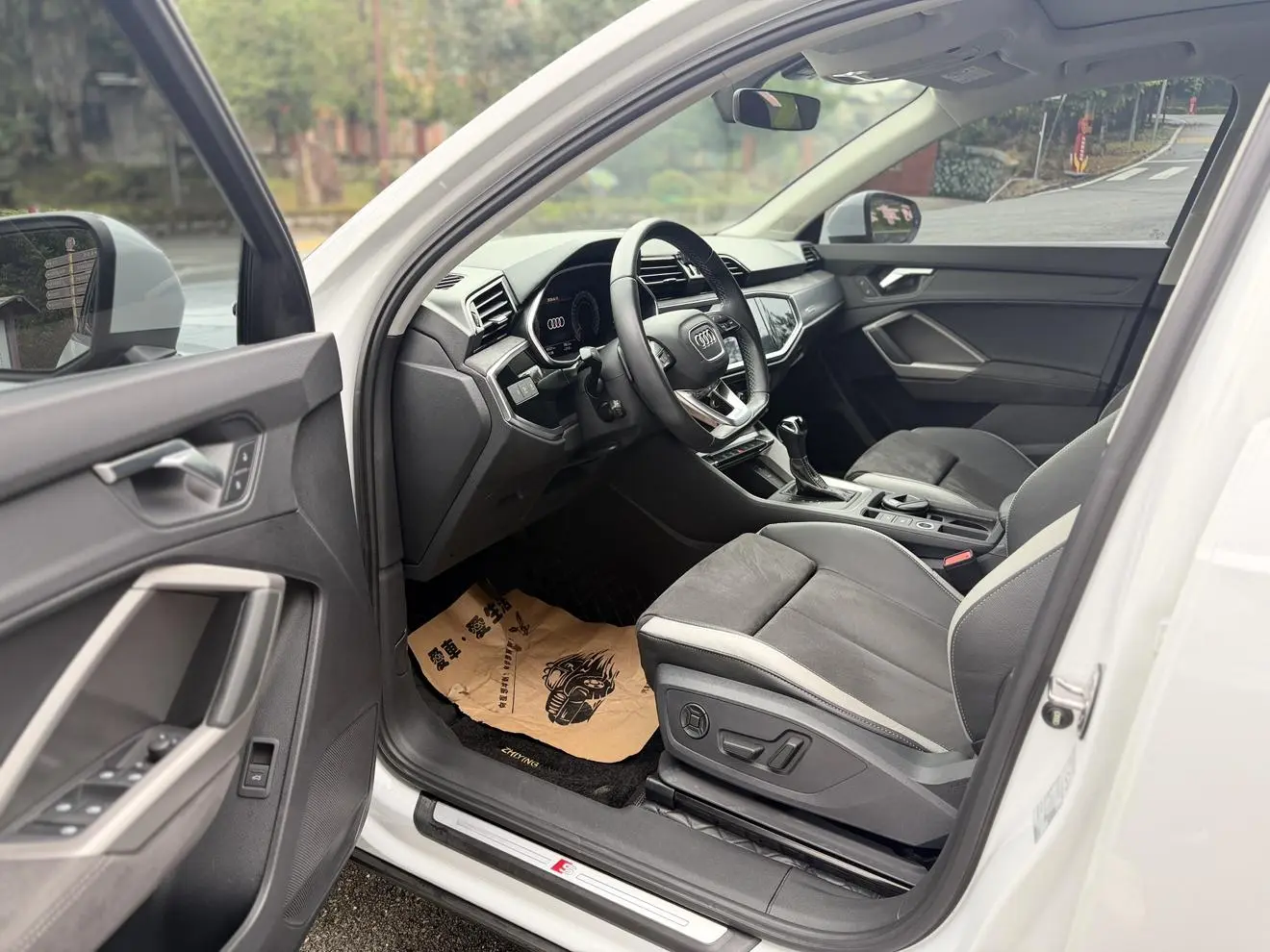 Audi Q3 2022 35 TFSI Dynamic Fashion