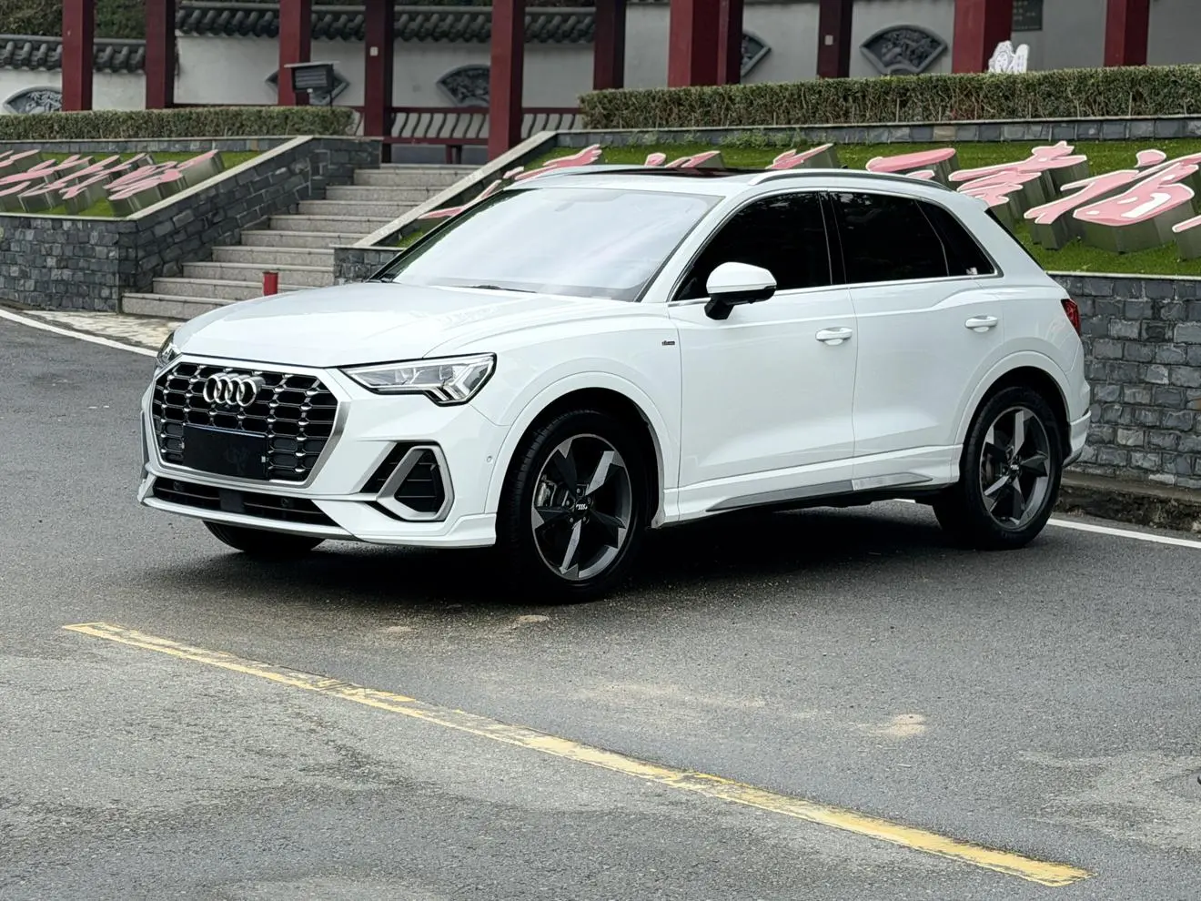 Audi Q3 2022 35 TFSI Dynamic Fashion