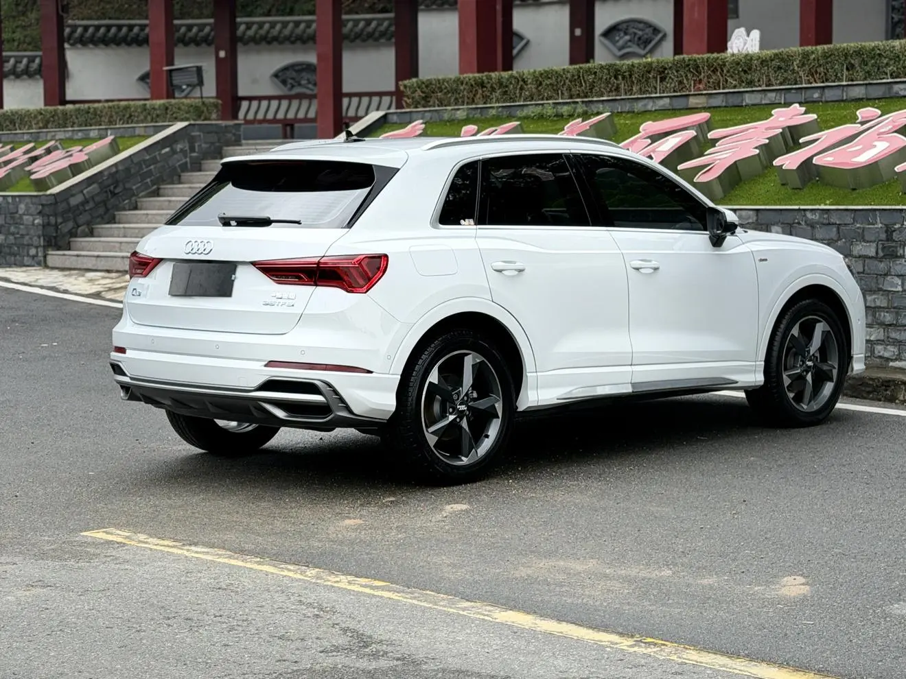 Audi Q3 2022 35 TFSI Dynamic Fashion