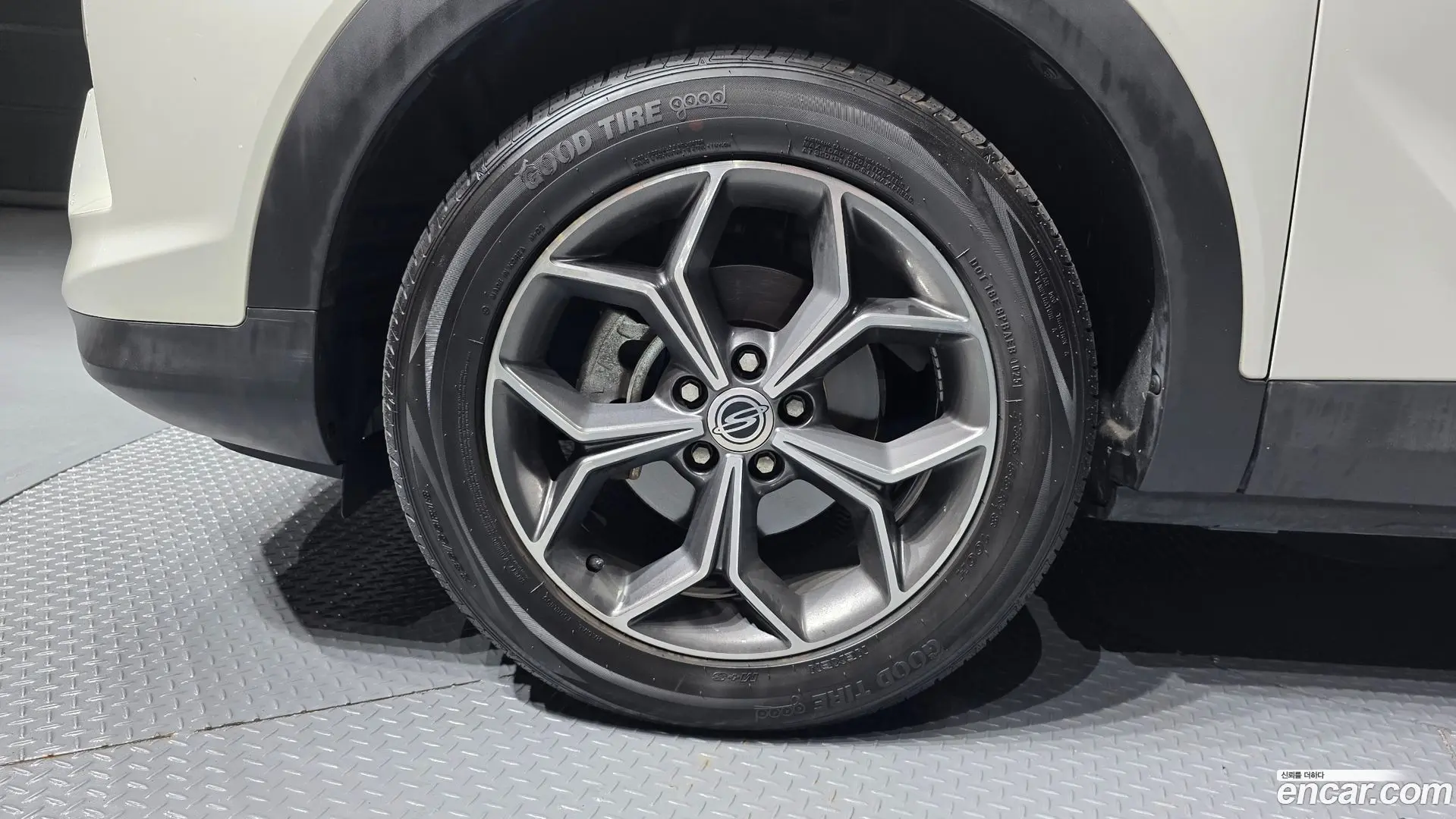KG Mobility KORANDO Gasoline 1.5 4WD C5