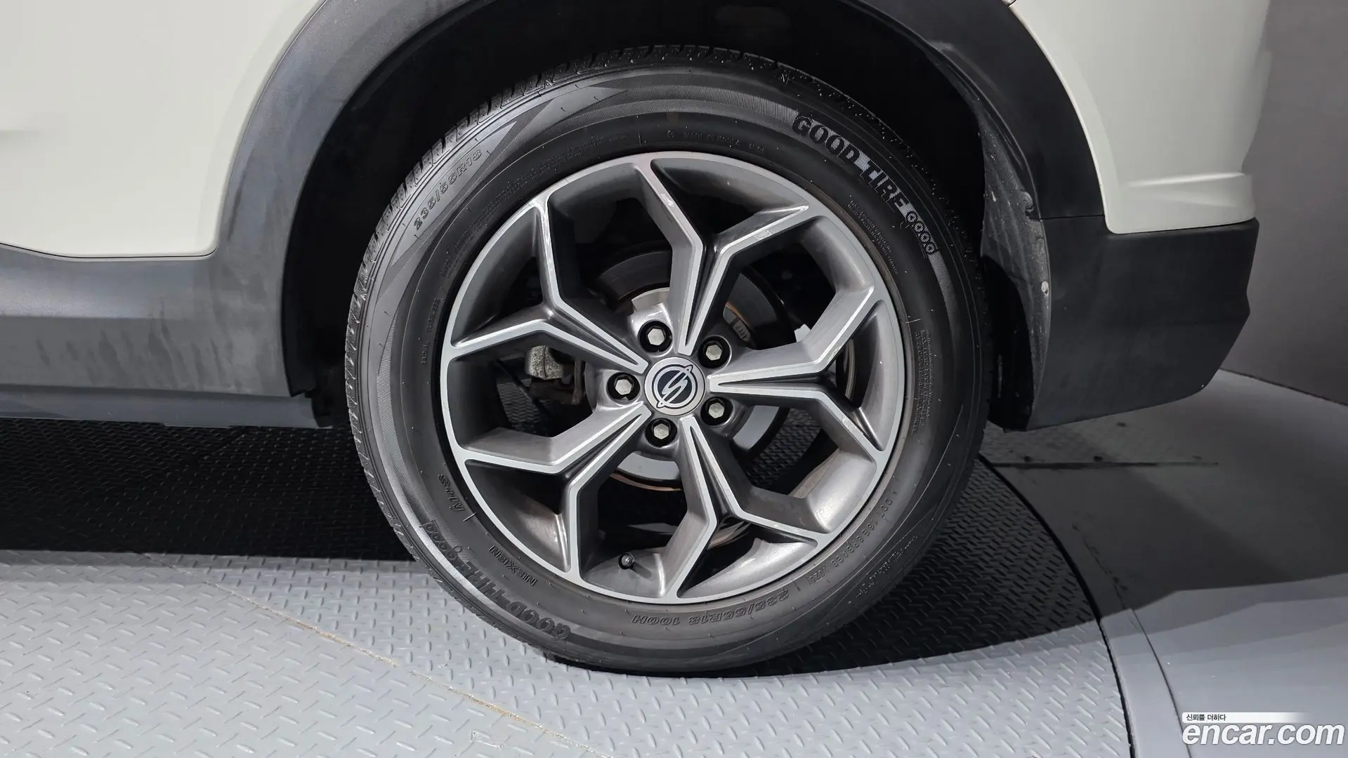 KG Mobility KORANDO Gasoline 1.5 4WD C5