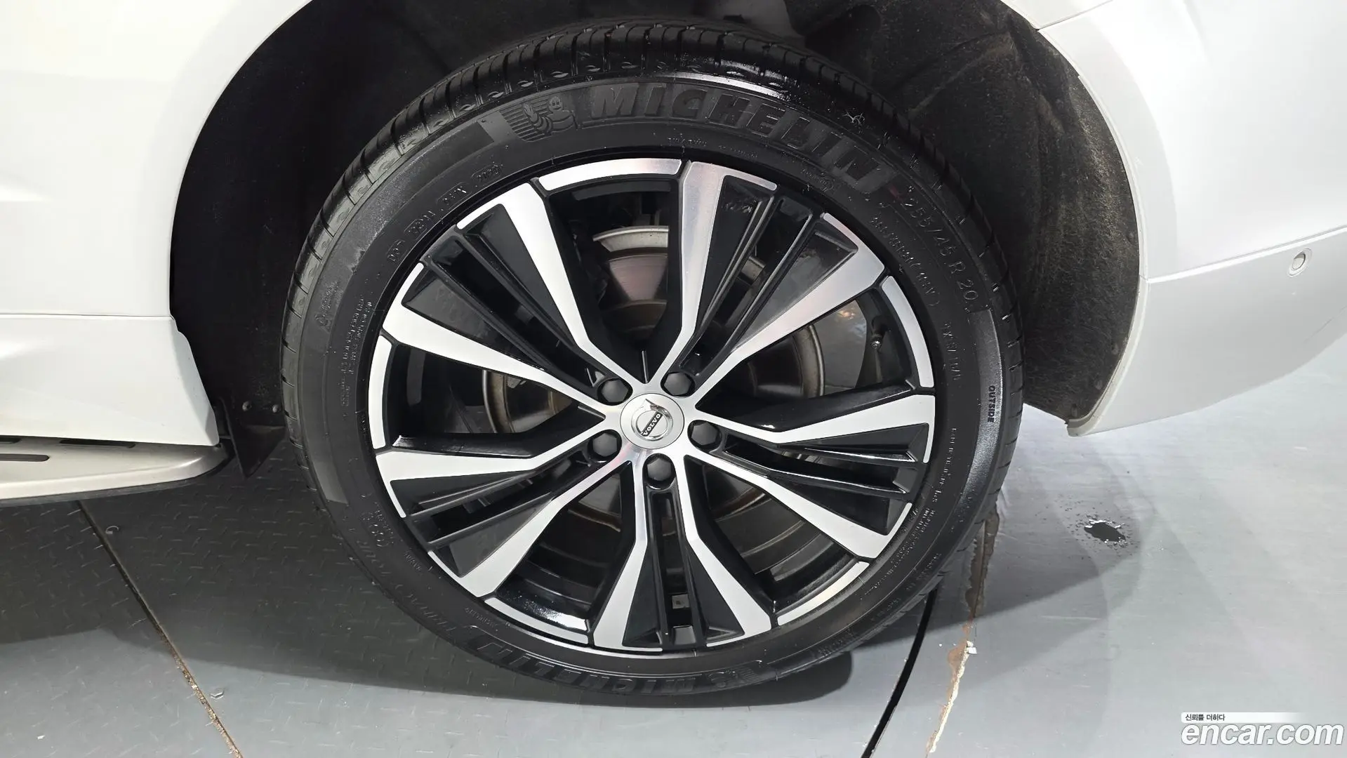Volvo XC60 B6 Ultimate Bright