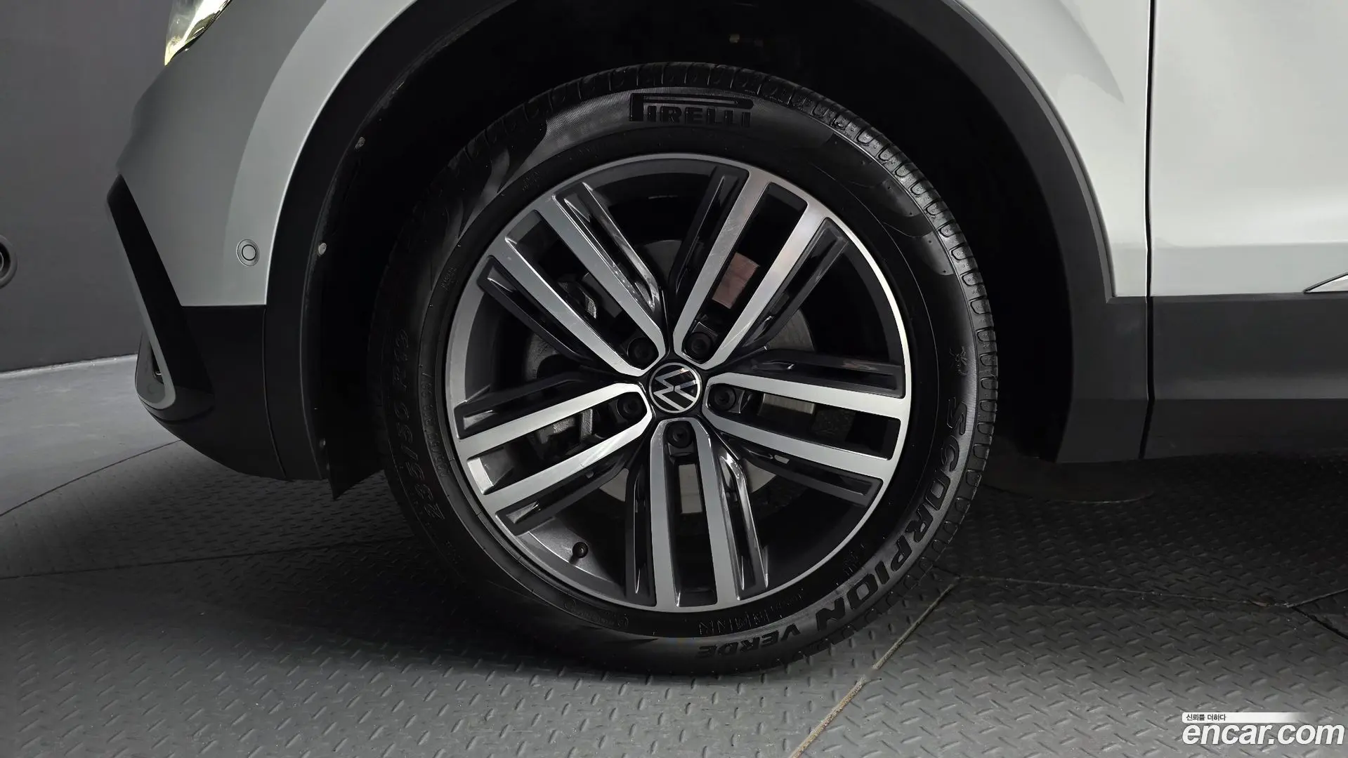 Volkswagen Tiguan 2.0 TSI Prestige