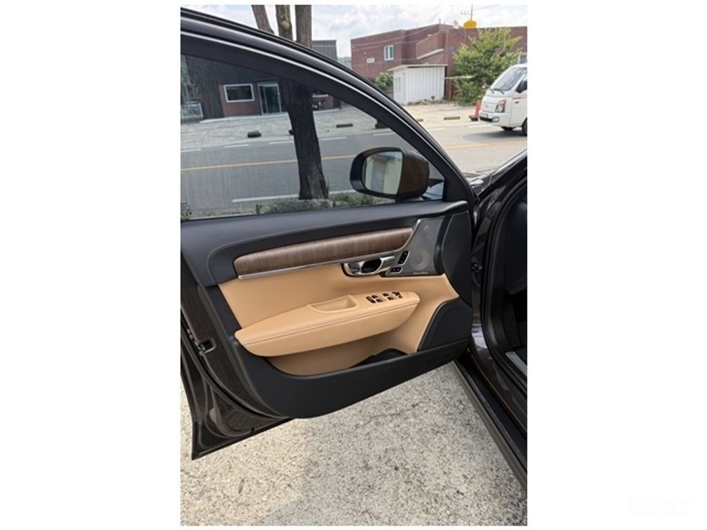 Volvo V90 Cross Country B5 Ultra AWD 2025