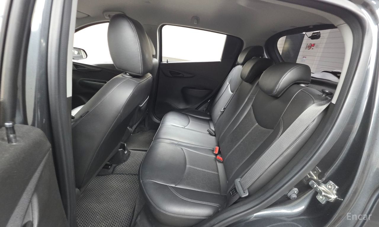 Chevrolet (GM Daewoo) The Next Spark LT 2017