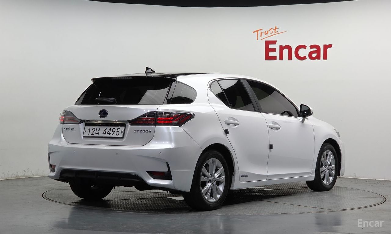 Lexus CT200h 1.8 Supreme 2017