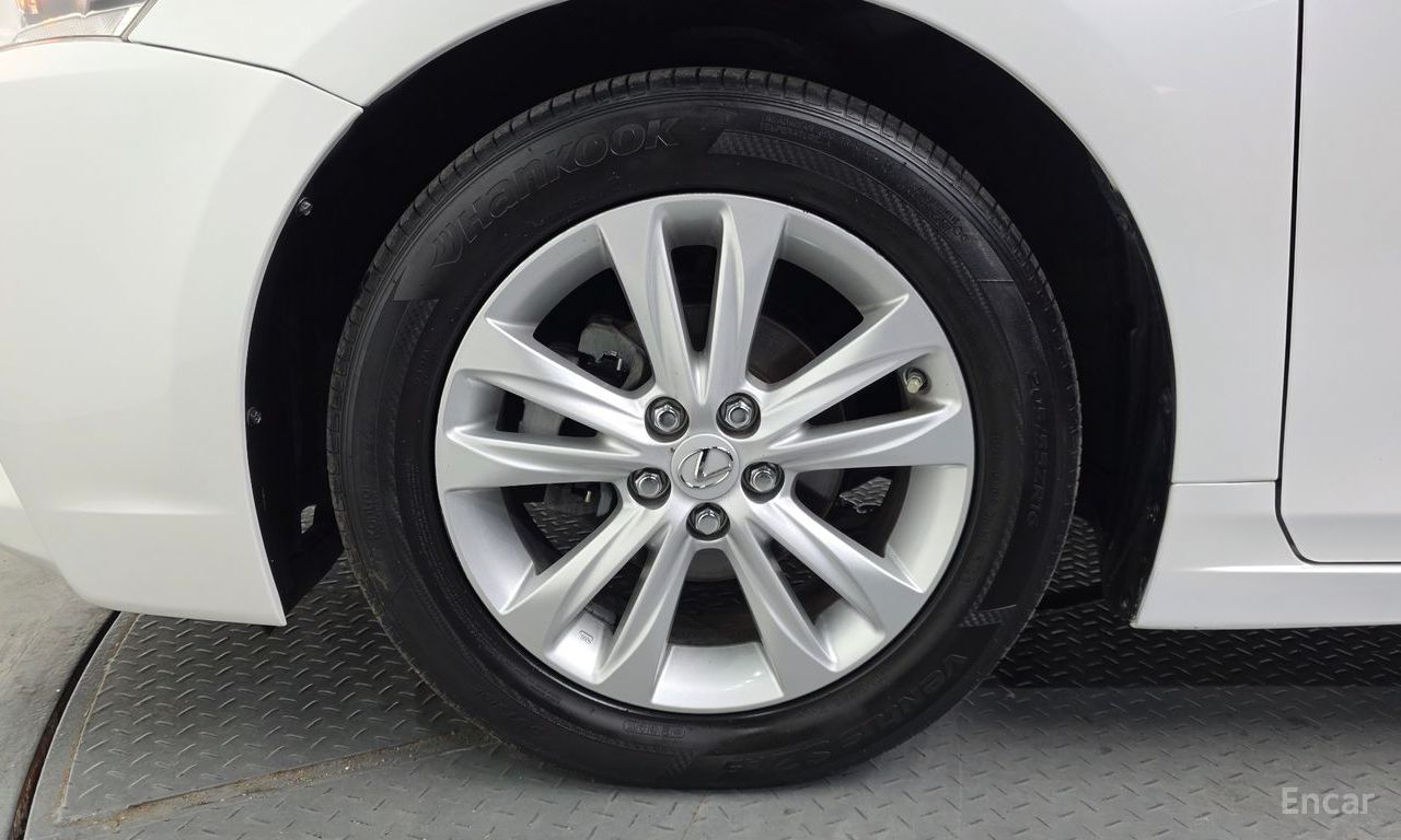 Lexus CT200h 1.8 Supreme 2017