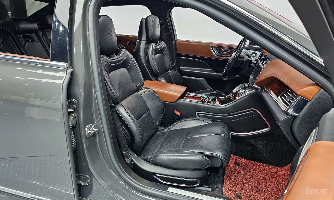 Lincoln Continental 10th Generation 3.0 Presidential AWD 2017