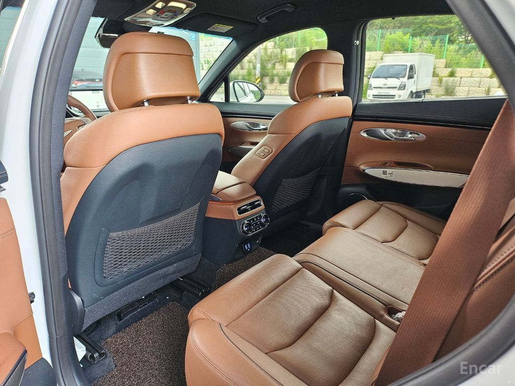 Genesis GV70 2.5T Gasoline AWD 2024
