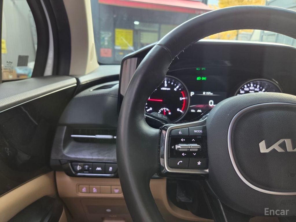 Kia Carnival 4th generation diesel 9-seater Prestige 2023