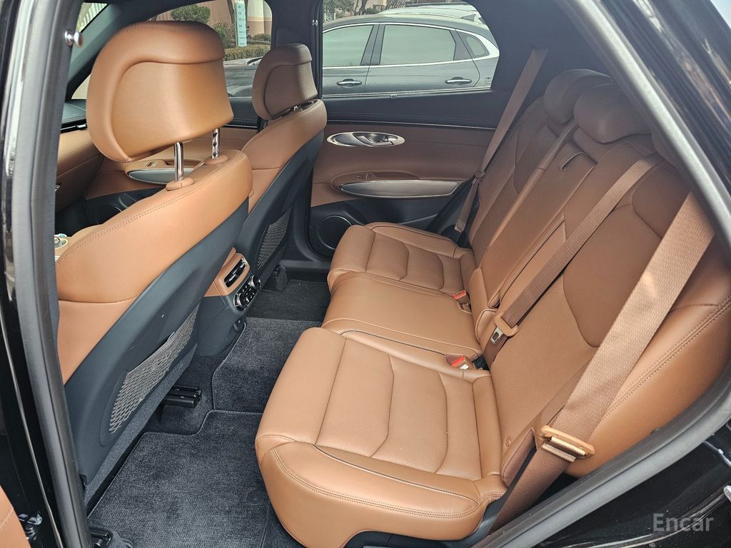 Genesis GV70 2.5T Gasoline 2WD 2024