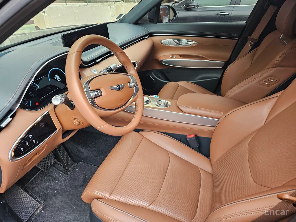 Genesis GV70 2.5T Gasoline 2WD 2024