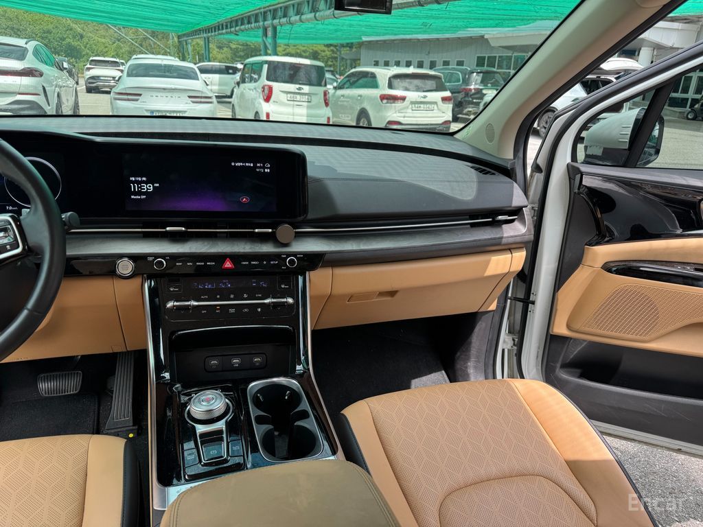 Kia Carnival 4th generation diesel 9-seater Noblesse 2023