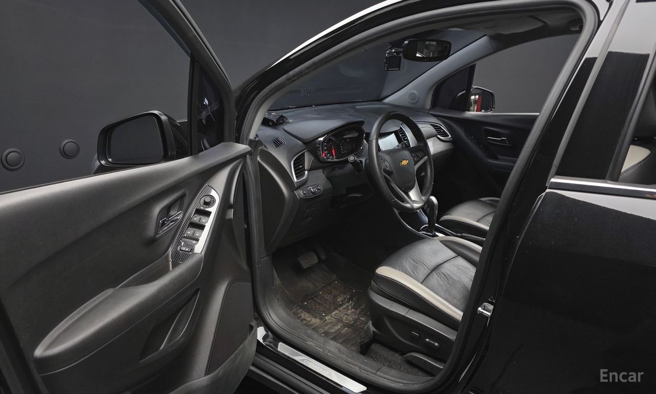 Chevrolet (GM Daewoo) The New Trax 1.4 Perfect Black 2018