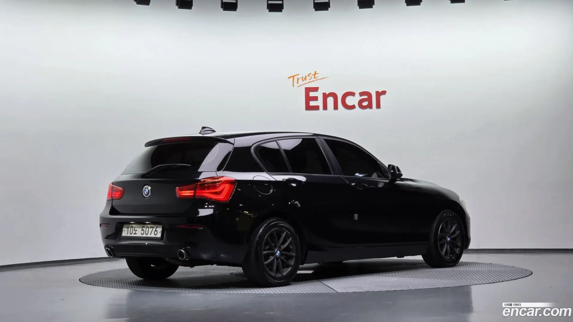 BMW 1-Series 118d JOY 5DOOR 2017