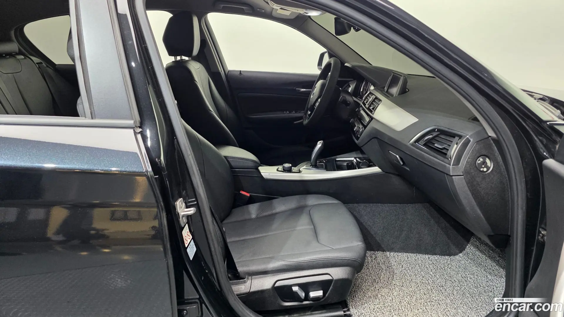 BMW 1-Series 118d JOY 5DOOR 2017