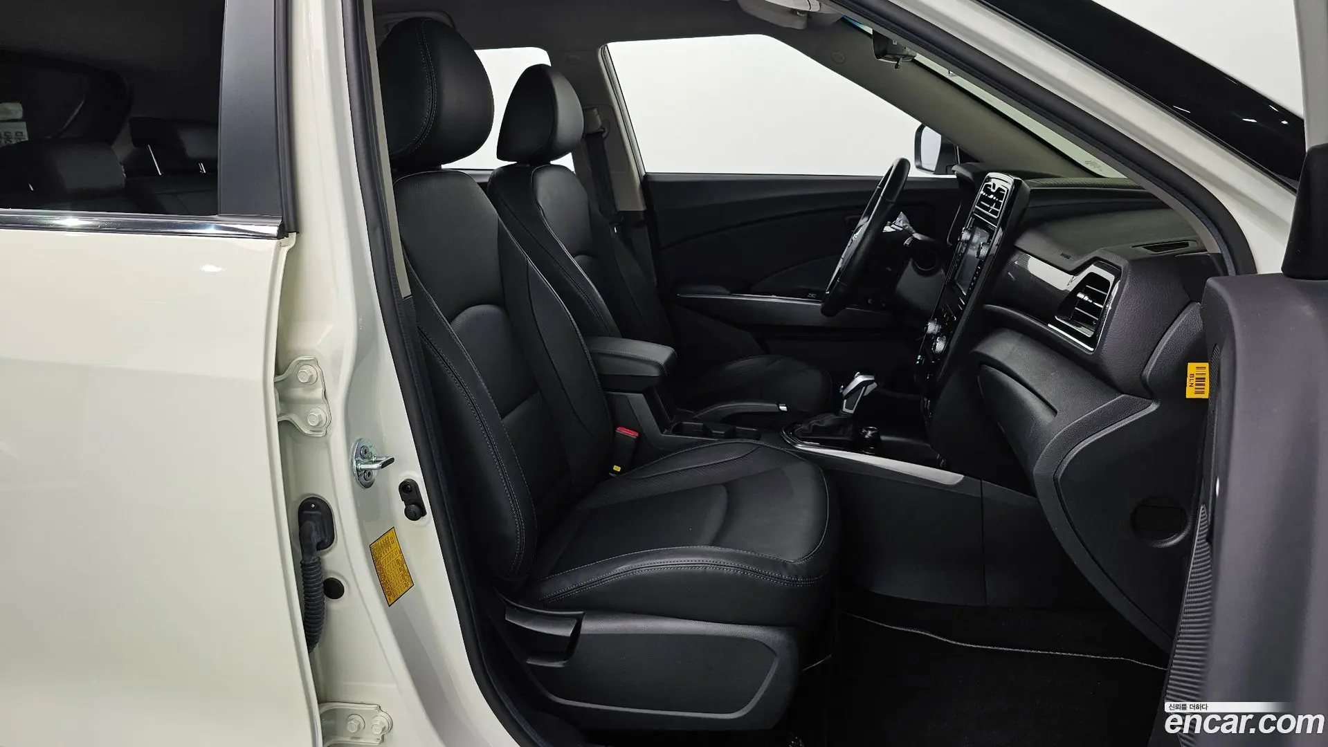 KG Mobility TIBOLI Gasoline 1.5 2WD 2021