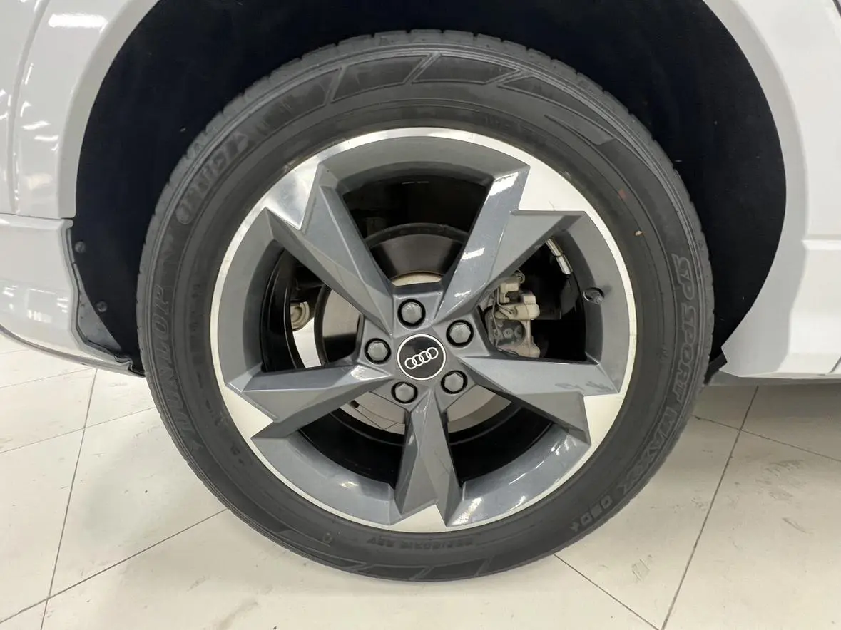 Audi Q3 2022 35 TFSI Dynamic Fashion
