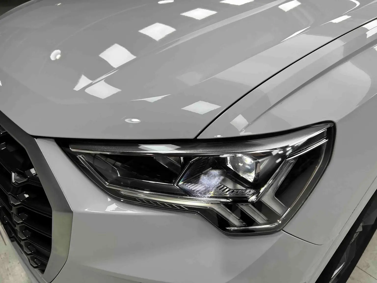 Audi Q3 2023 35 TFSI Dynamic Fashion