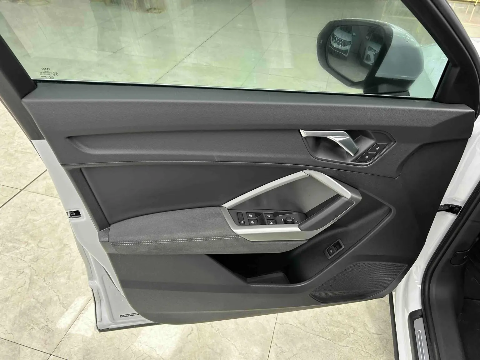 Audi Q3 2023 35 TFSI Dynamic Fashion